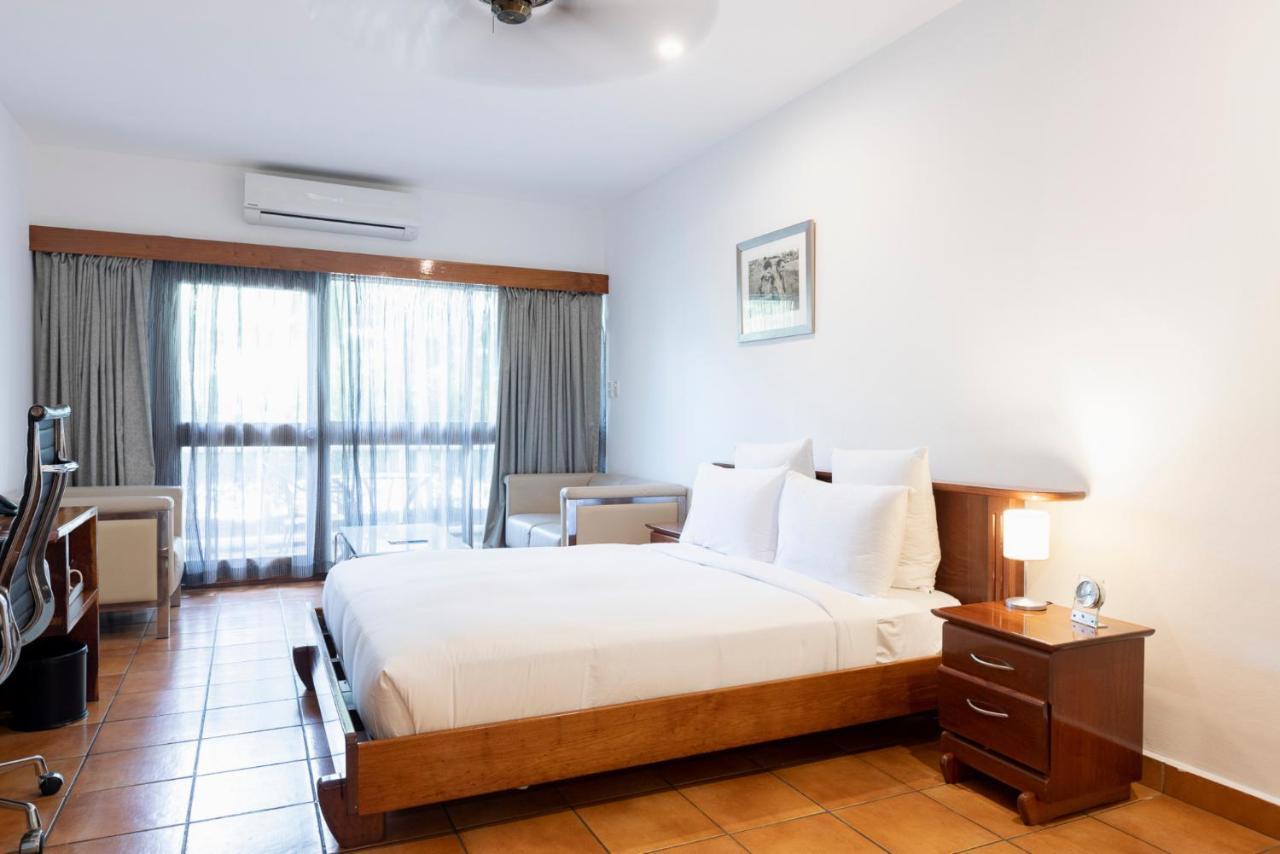 Airways Hotel Port Moresby Exterior photo